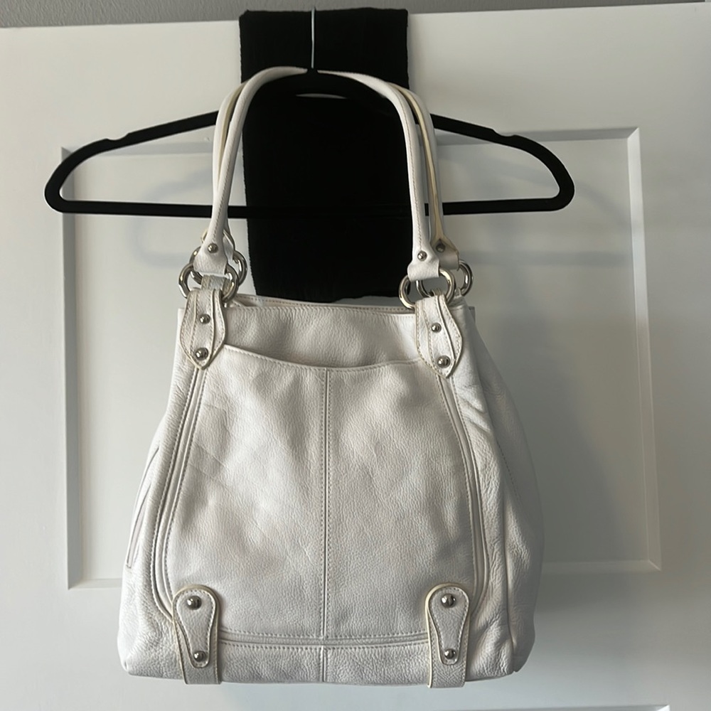 Sophia Caperelli white bag​